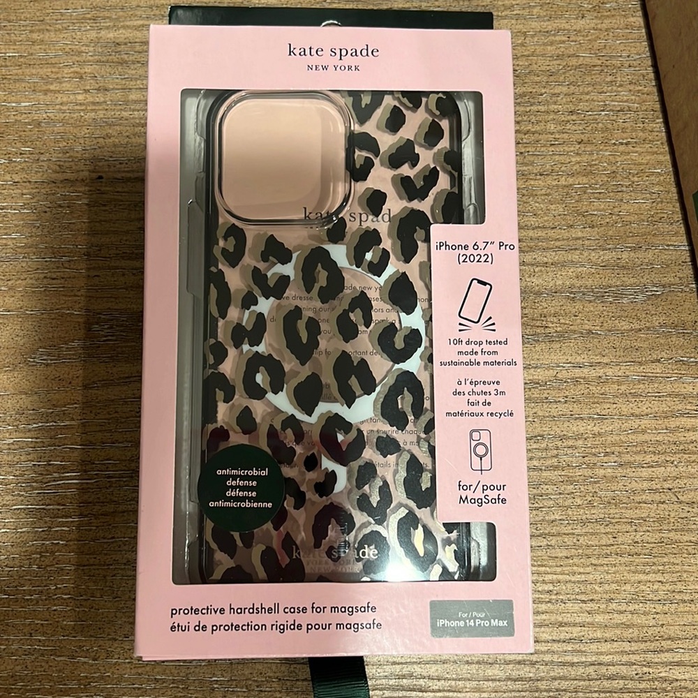 Apple iPhone 14 Pro Max Case - City Leopard